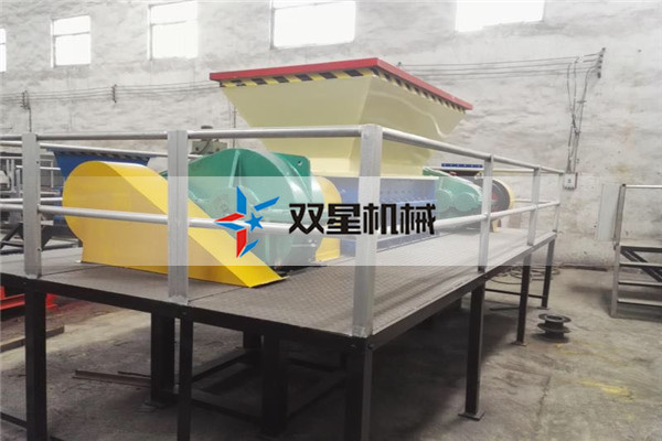 金屬撕碎機設備是怎么進行物料撕碎的