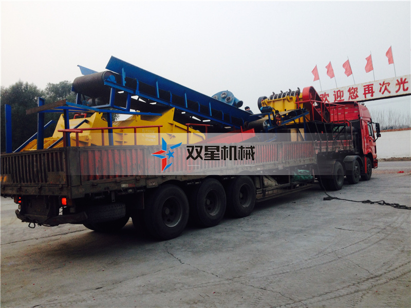 <a href='http://www.gyrfc.com/1/100.html' target='_blank'><span>廢鐵撕碎機</span></a>發貨現場