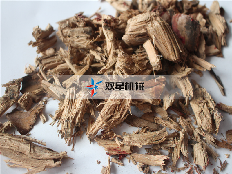 木材撕碎機撕碎現場物料實拍