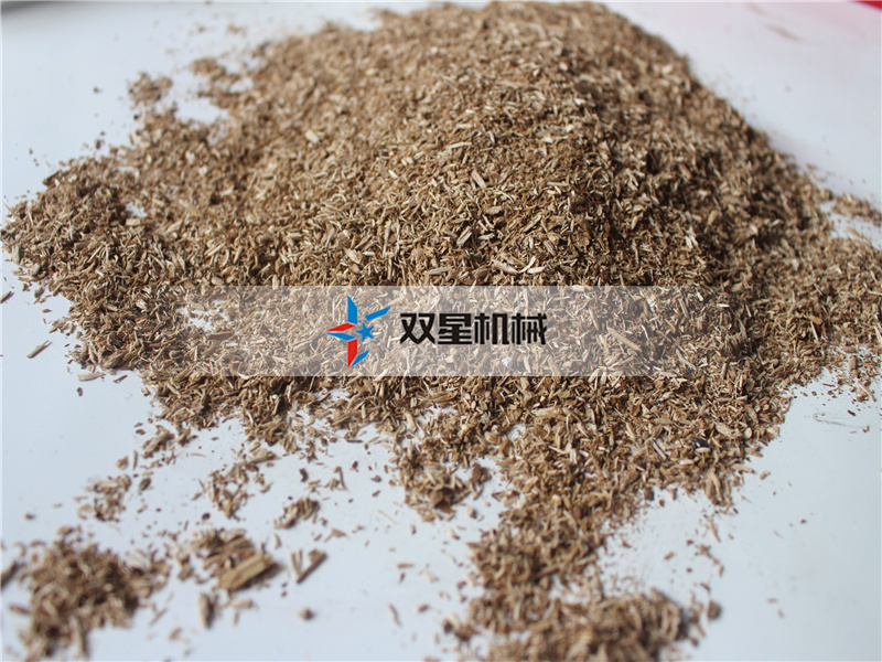 木材撕碎機撕碎現場物料實拍