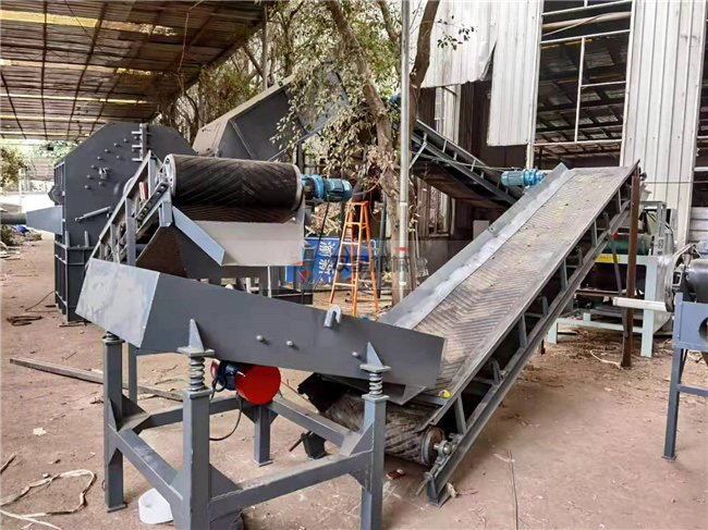 易拉罐壓塊料使用金屬撕碎機設備加工產量如何